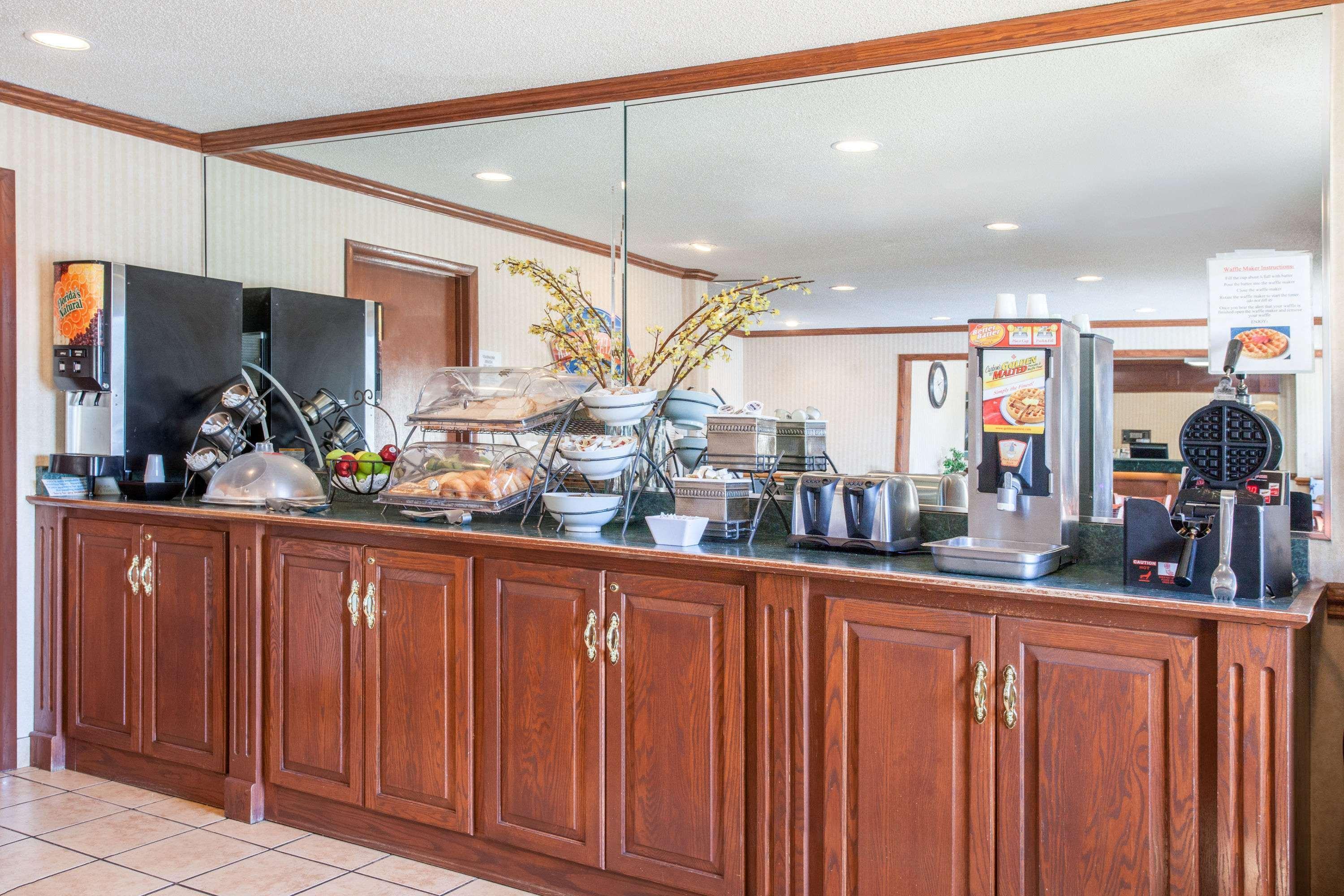 Baymont By Wyndham Detroit/Roseville Luaran gambar